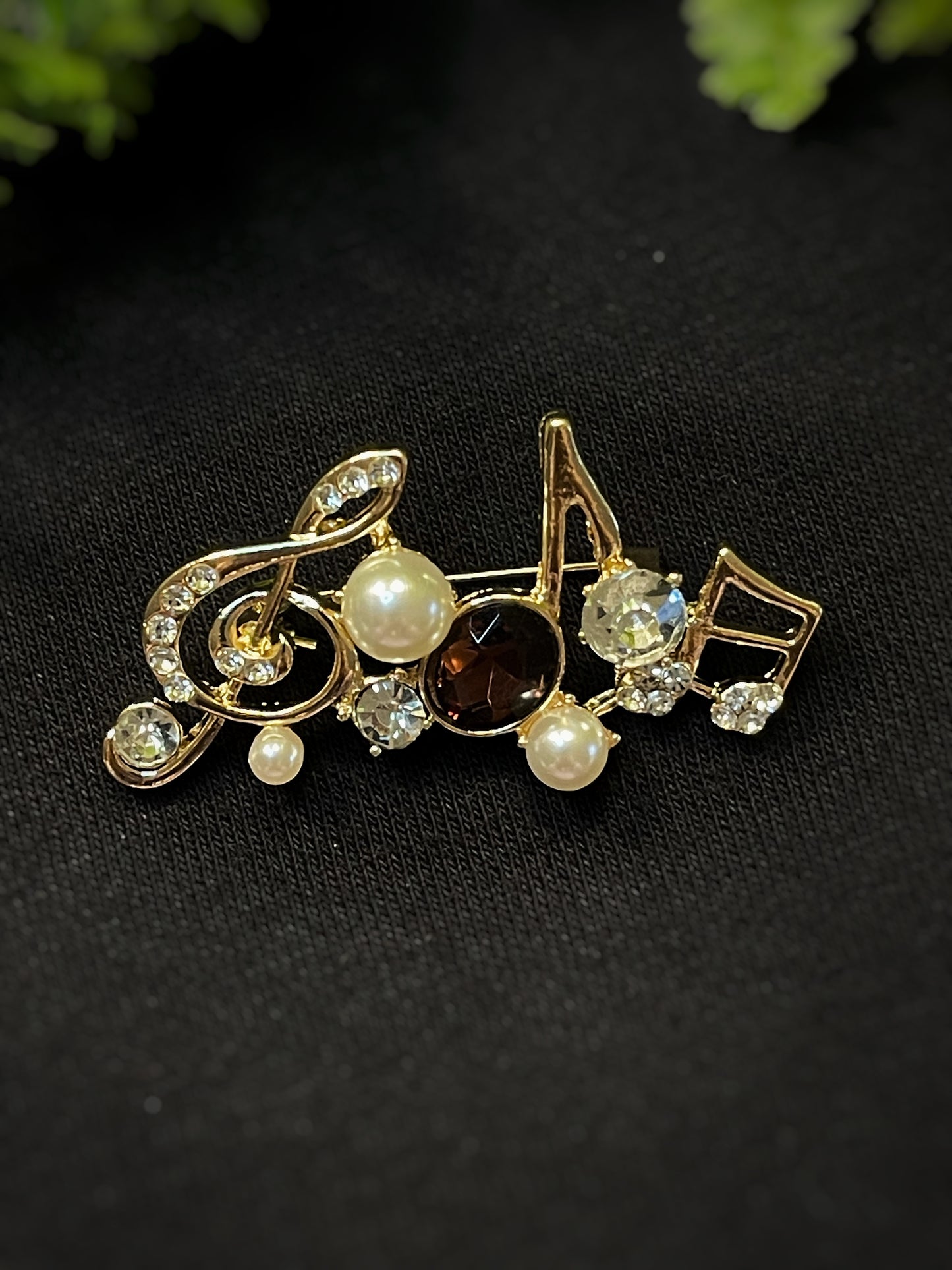 Music Notes Brooch
